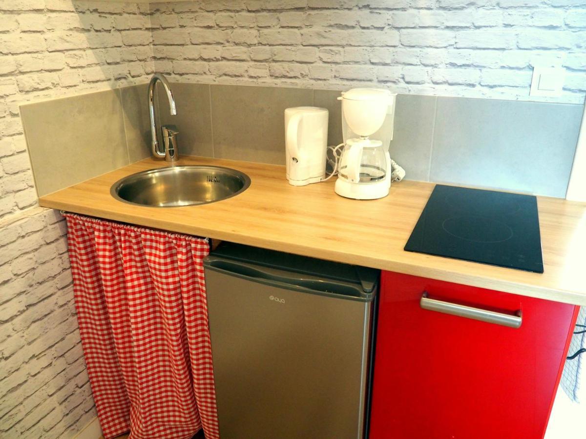 Appart Hotel Le Frenchy Brehal Екстер'єр фото
